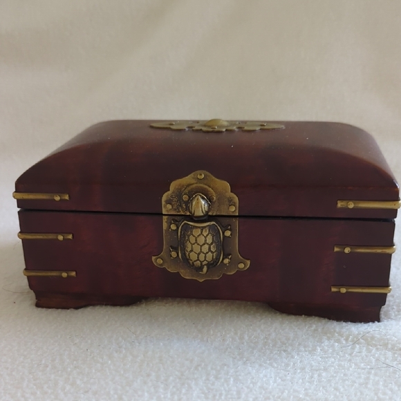 Vintage Korean Wood Box. - Picture 1 of 9